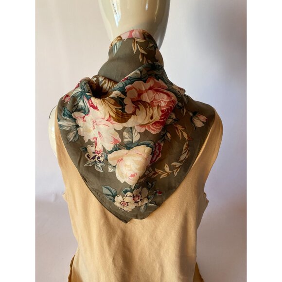 Vintage Floral Silk Scarf Shawl Wrap With Large Rose Pattern - Picture 8 of 16